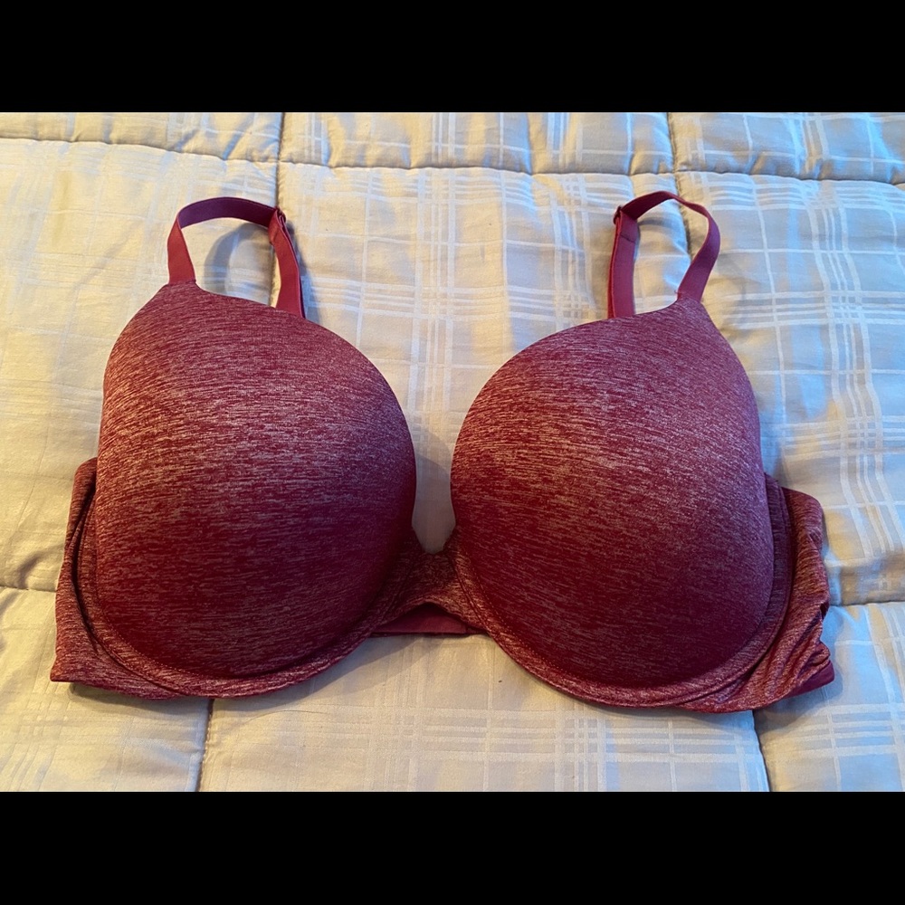Victoria’s Secret padded perfect coverage bra